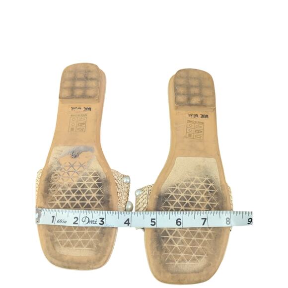 Pretty ratan & pearl studded slide sandals by Vici worn only a few times size 8 - Picture 4 of 6